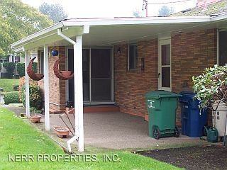 4525 SE Franklin St - Photo 3 of 18