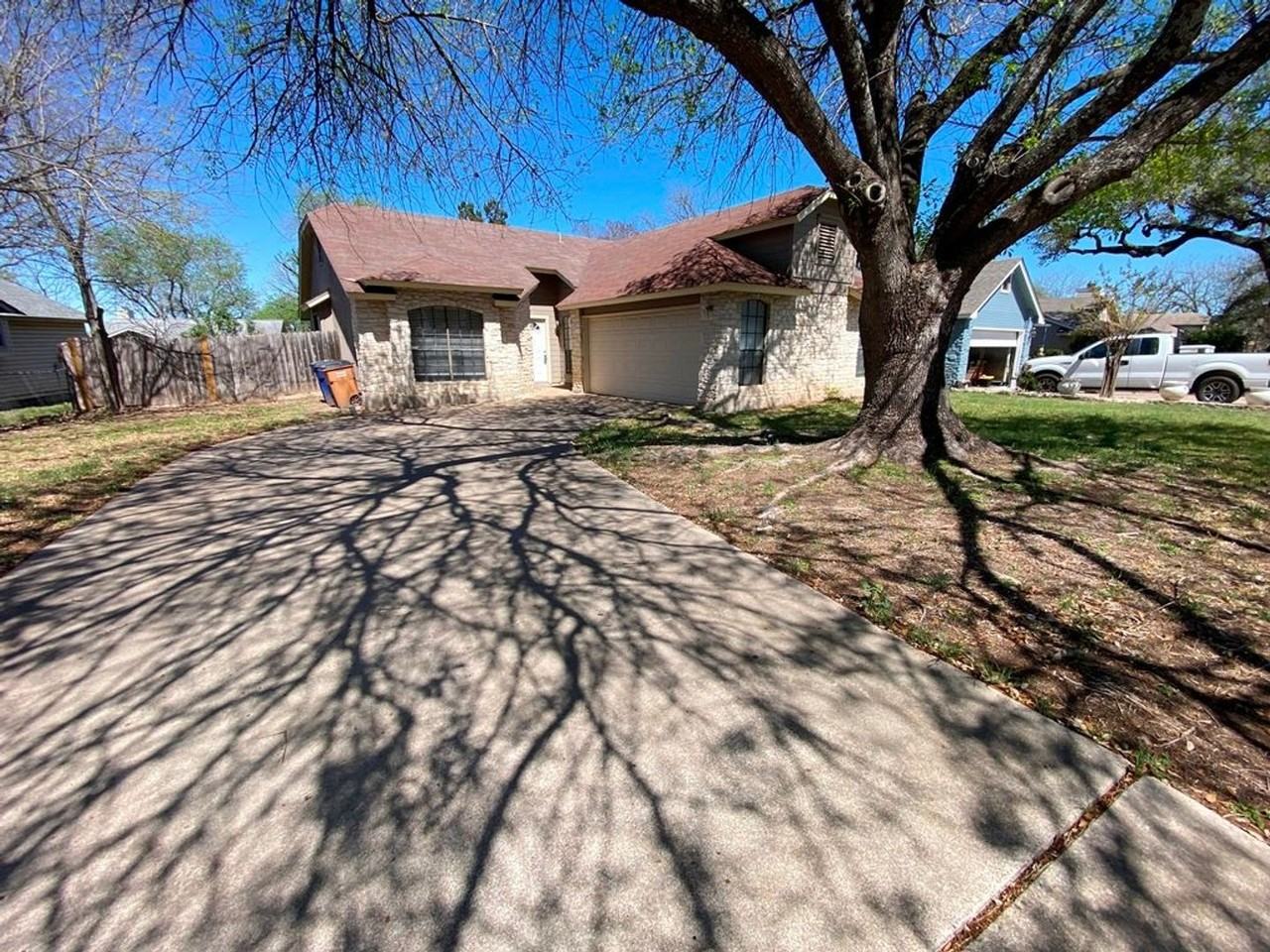 1002 Great Britain Blvd - Photo 4 of 43