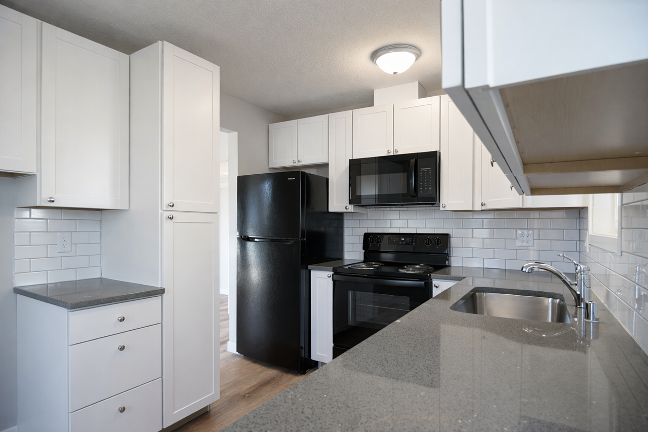 3000 O St - Photo 7 of 14