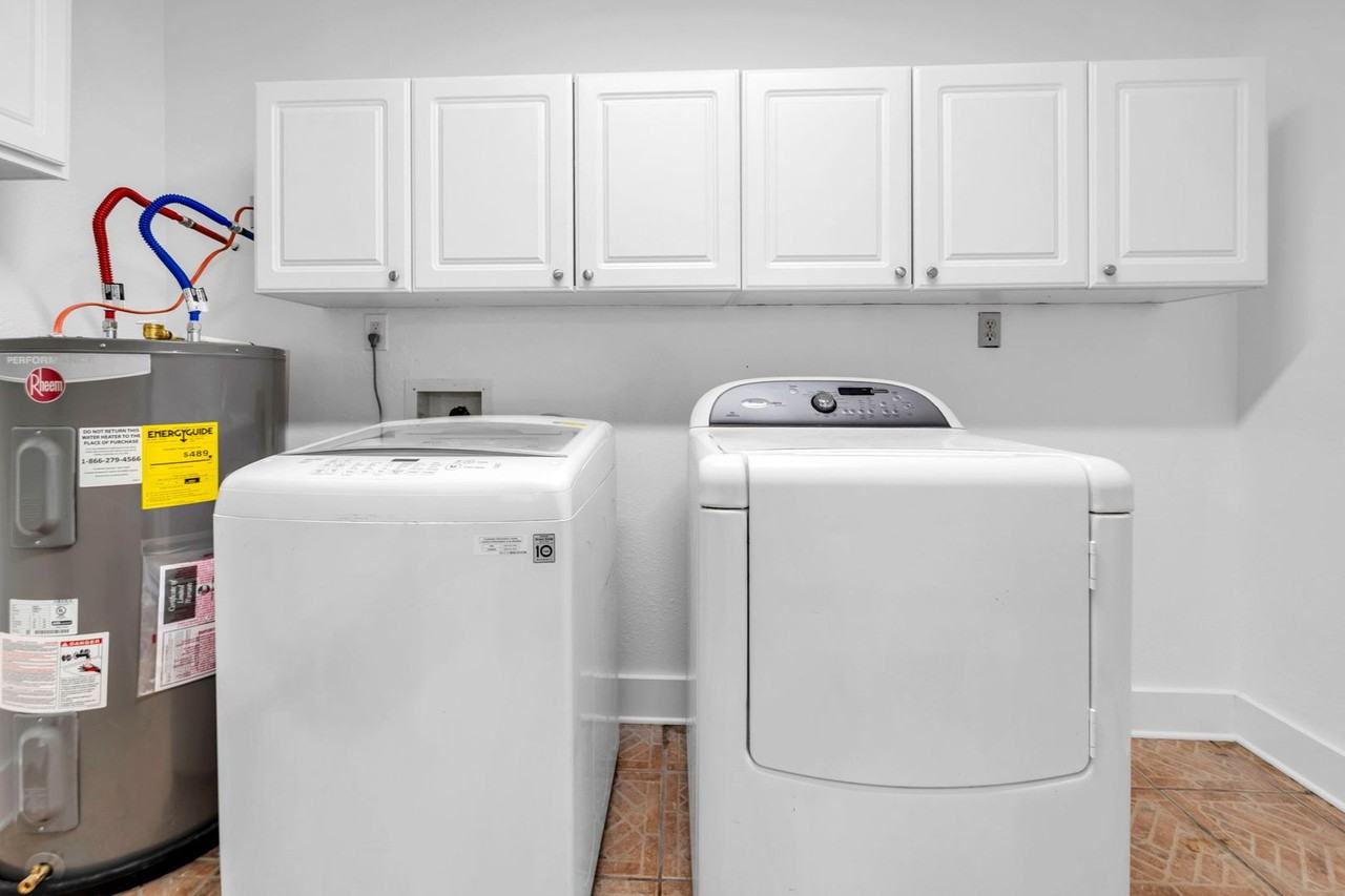 1020 Pinetree Rd - Photo 6 of 12