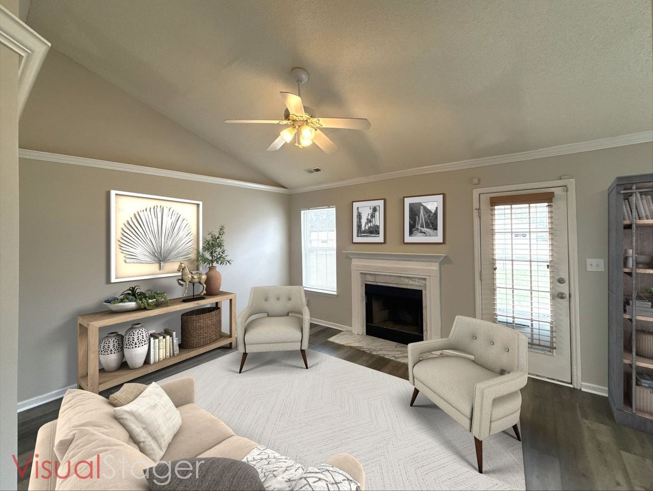 1511 Hudson Graham Ln - Photo 2 of 16