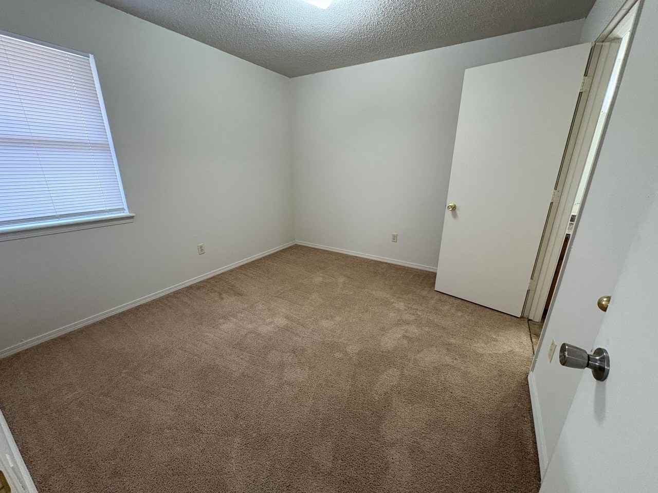 Shadowbrook Apartments - Photo 4 of 10