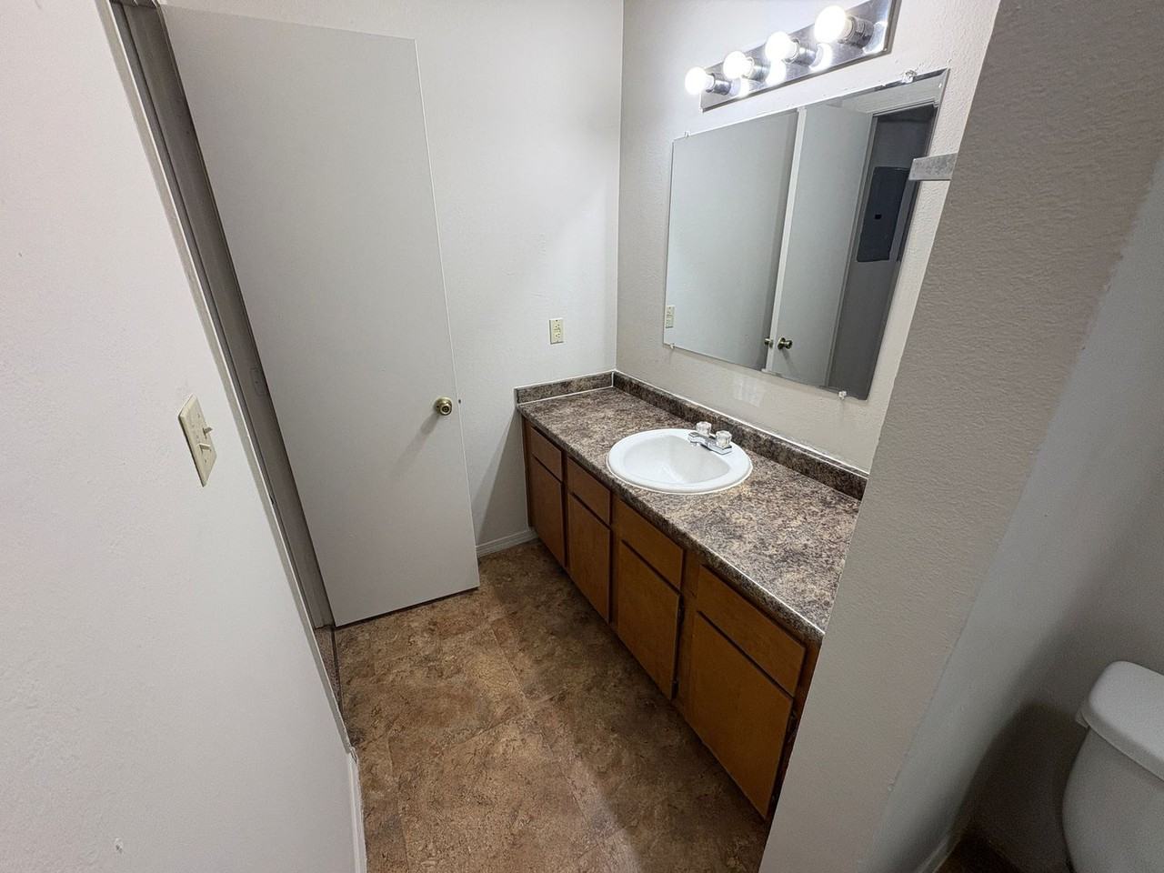 Shadowbrook Apartments - Photo 7 of 10