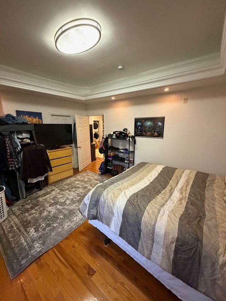 1027 Ridge - Photo 5 of 12