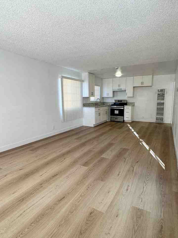 1730 Obispo Ave #3 - Photo 3 of 11