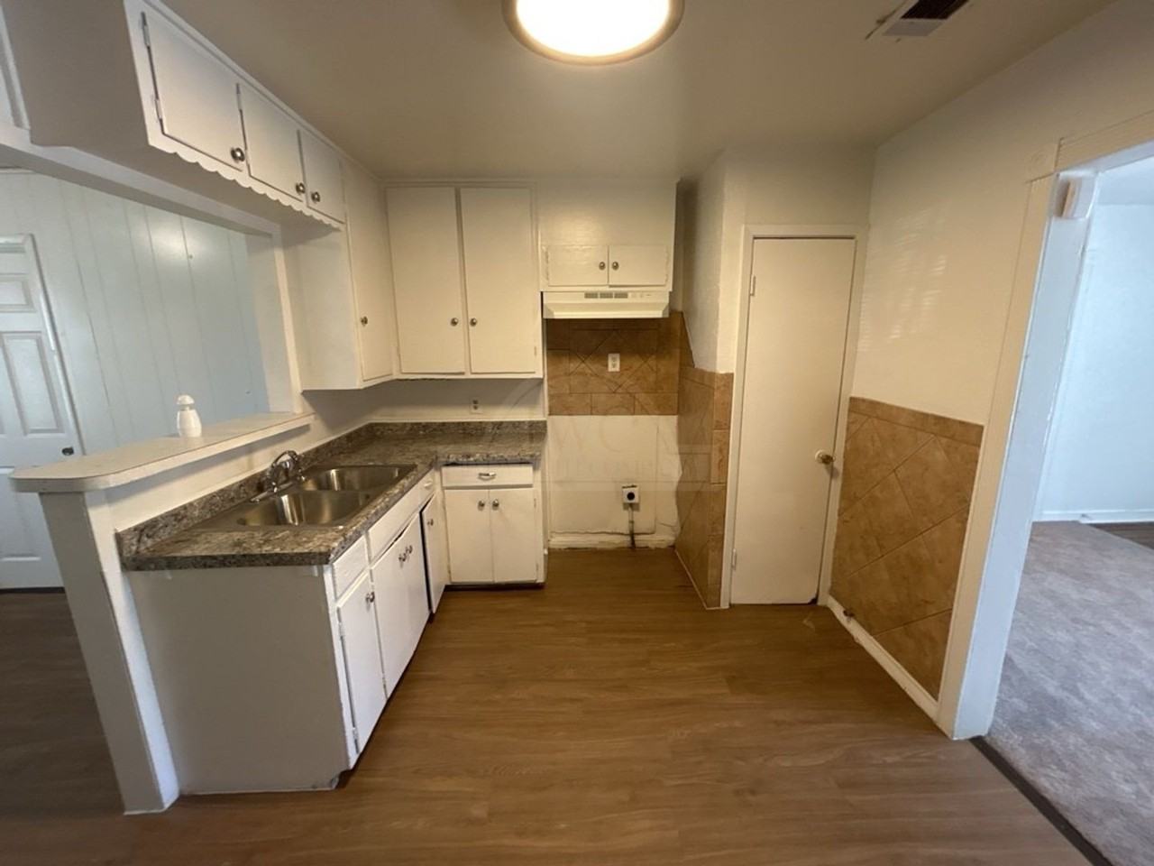 1107 Duncan Ave - Photo 6 of 16