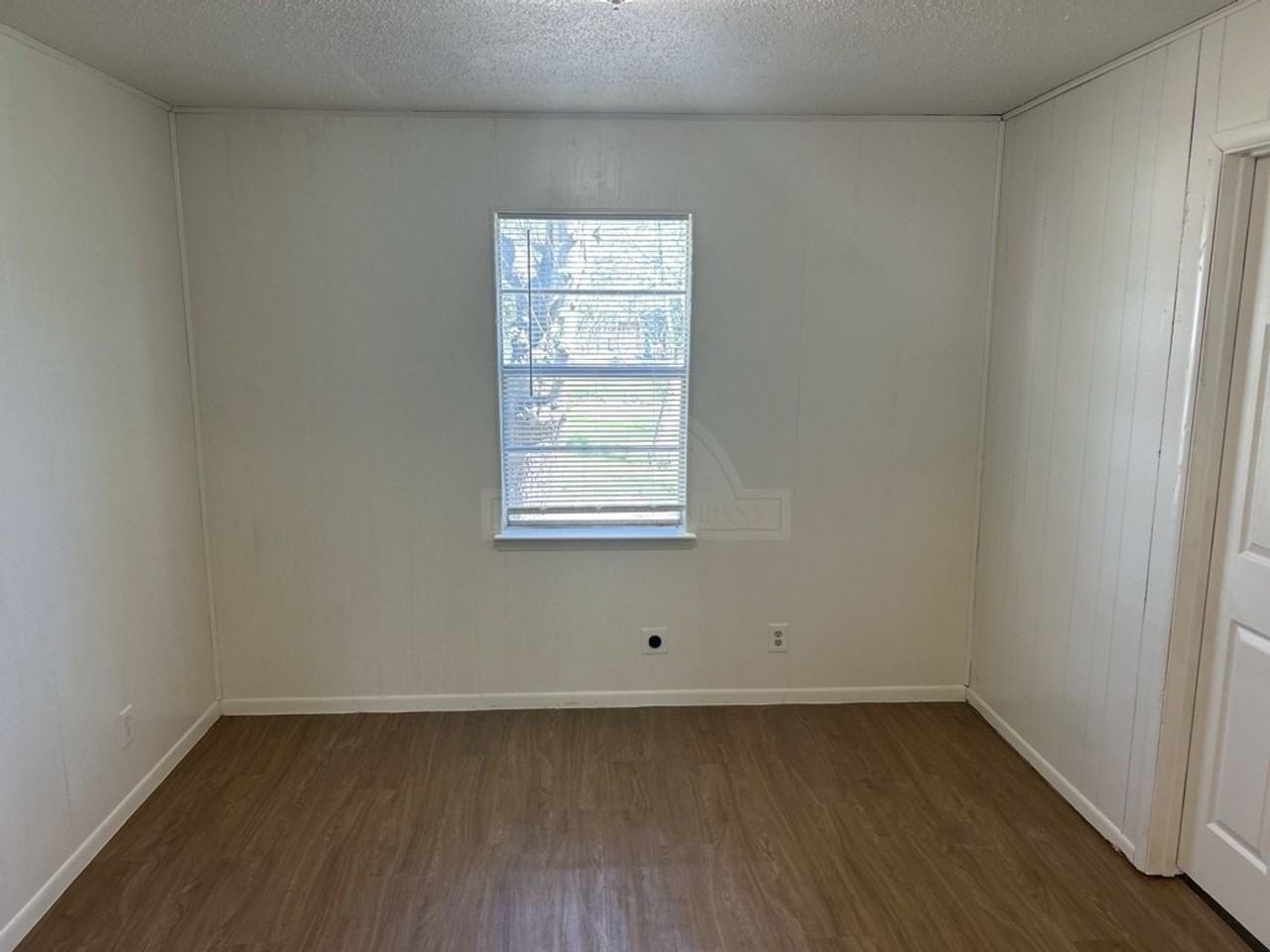 1107 Duncan Ave - Photo 7 of 16