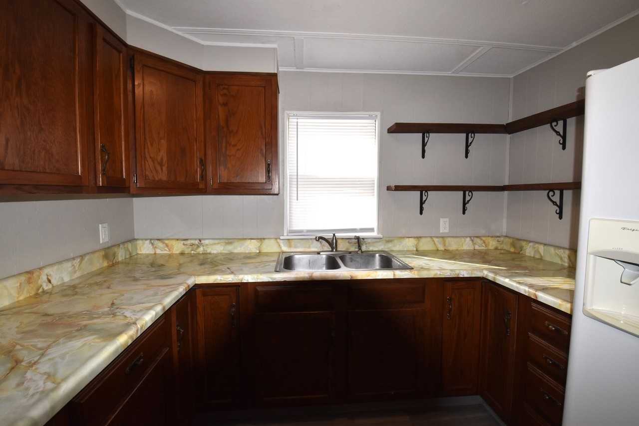 614 Christyann St - Photo 7 of 20