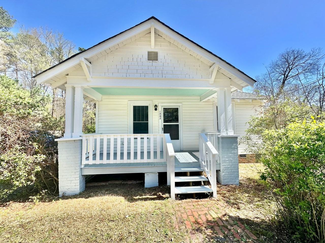 1362 Banks Rd - Photo 3 of 5