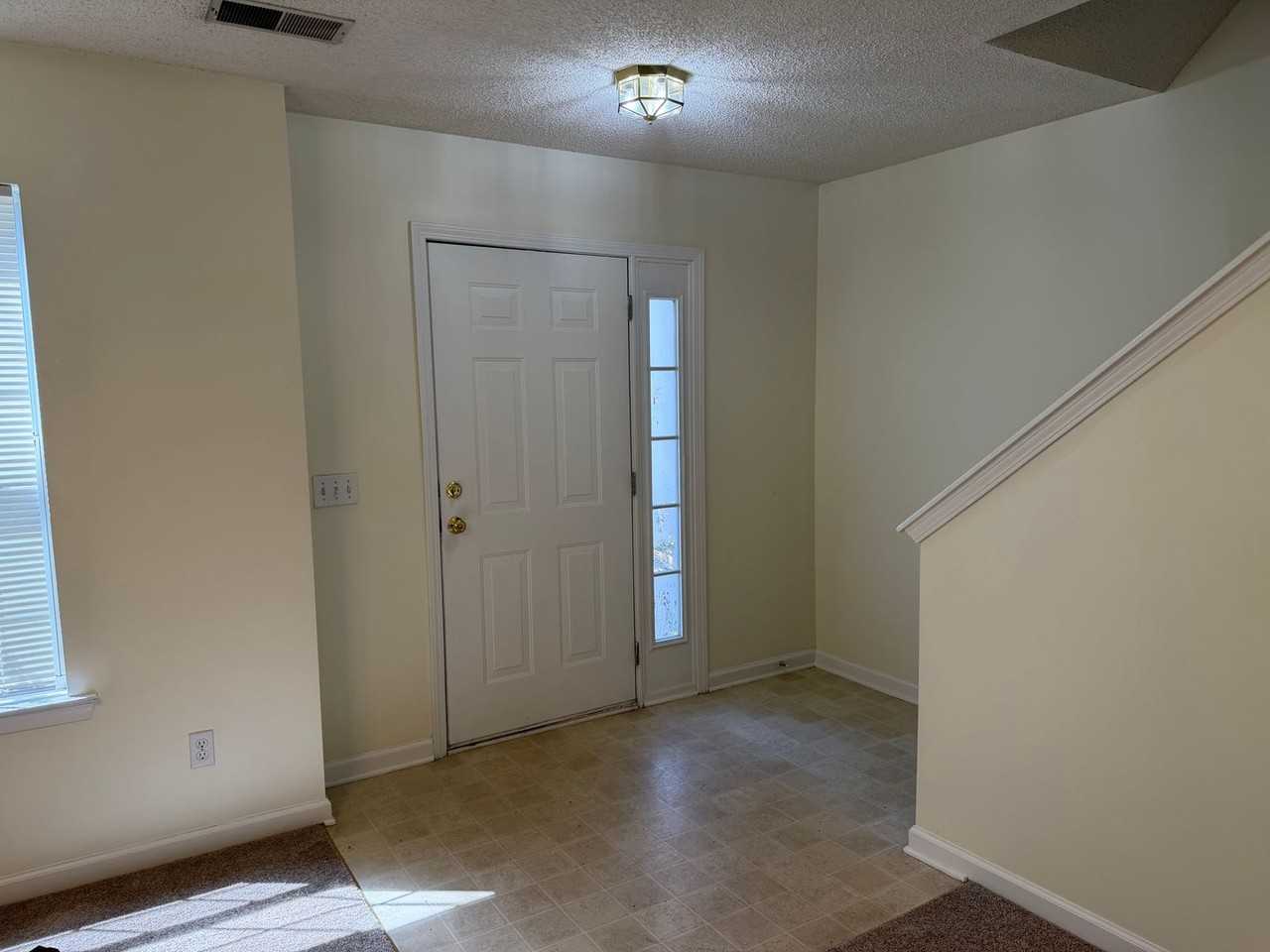 475 Gardners Ln - Photo 2 of 23