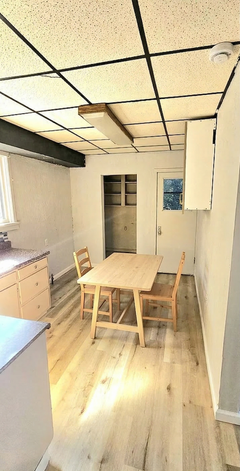 515 Carolyn Ave - Photo 2 of 26