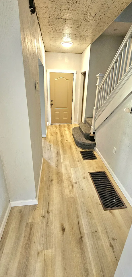 515 Carolyn Ave - Photo 6 of 26