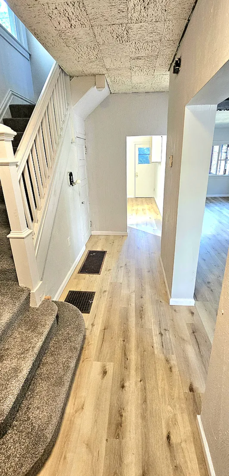 515 Carolyn Ave - Photo 7 of 26