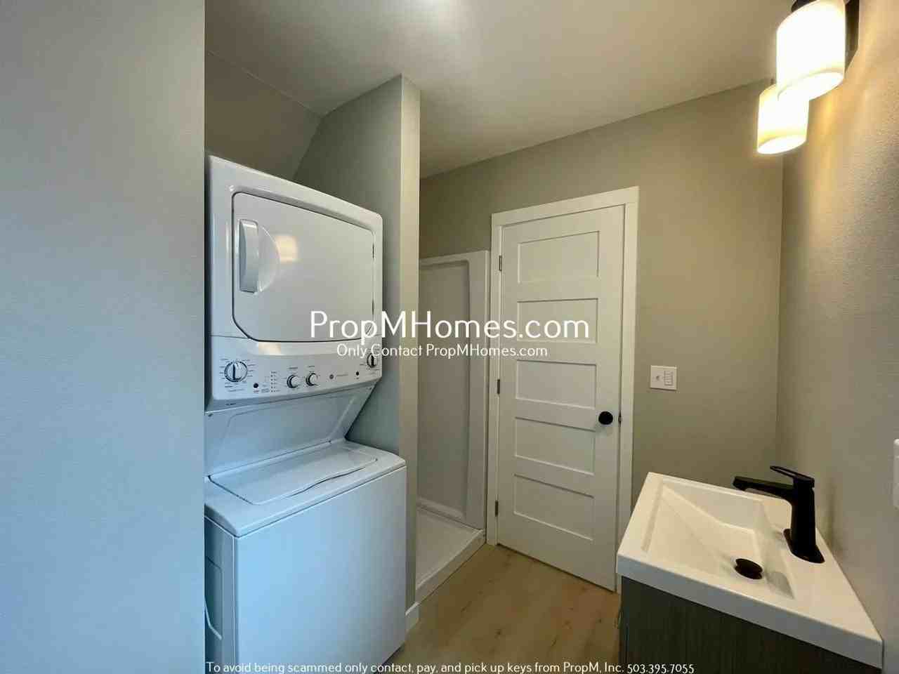 10488 Se Linwood Ave - Photo 6 of 17