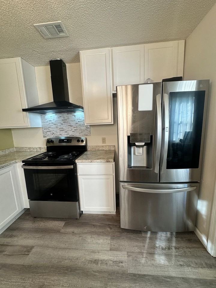 3795 Robin Ln - Photo 6 of 21