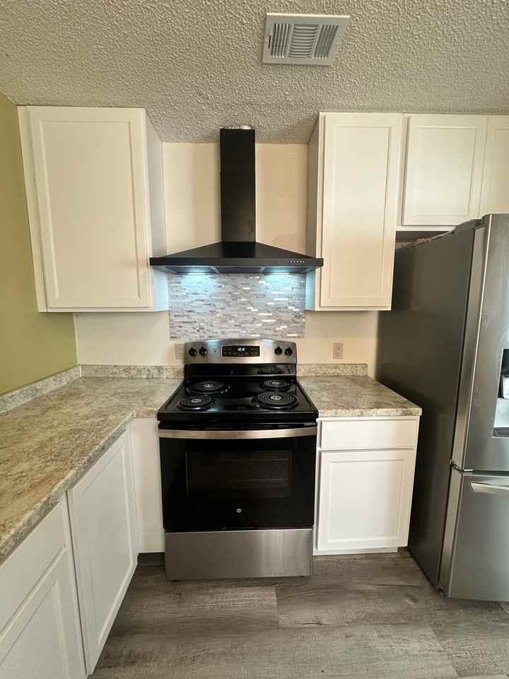 3795 Robin Ln - Photo 7 of 21