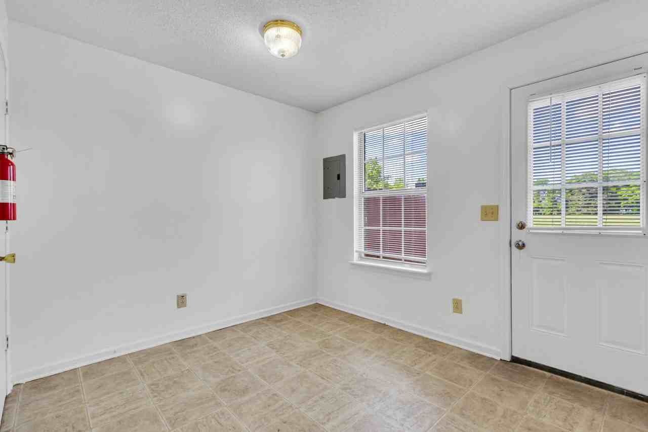 289C Stateline Rd - Photo 7 of 16