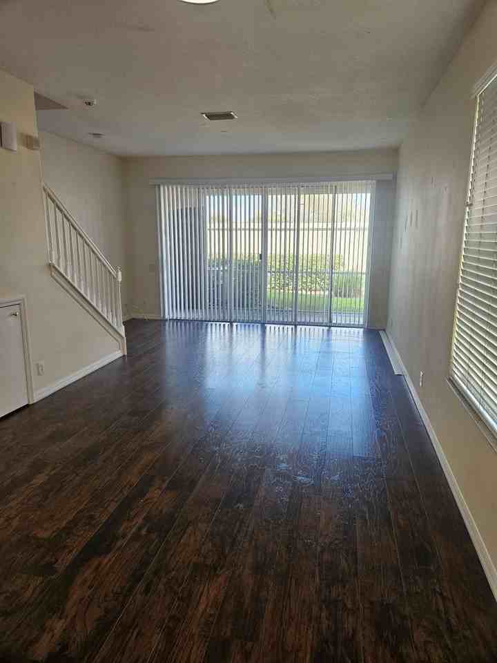 5315 61st Ter N - Photo 4 of 15