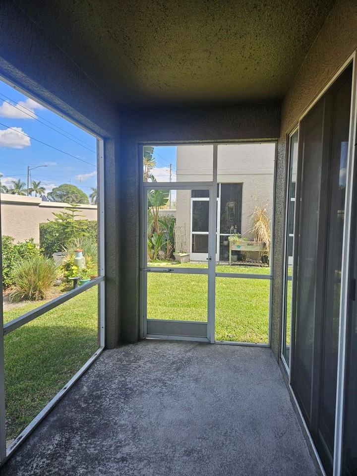 5315 61st Ter N - Photo 5 of 15