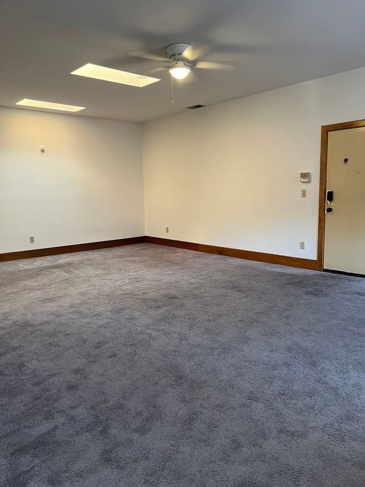 1197 North High Street - Photo 3 of 7