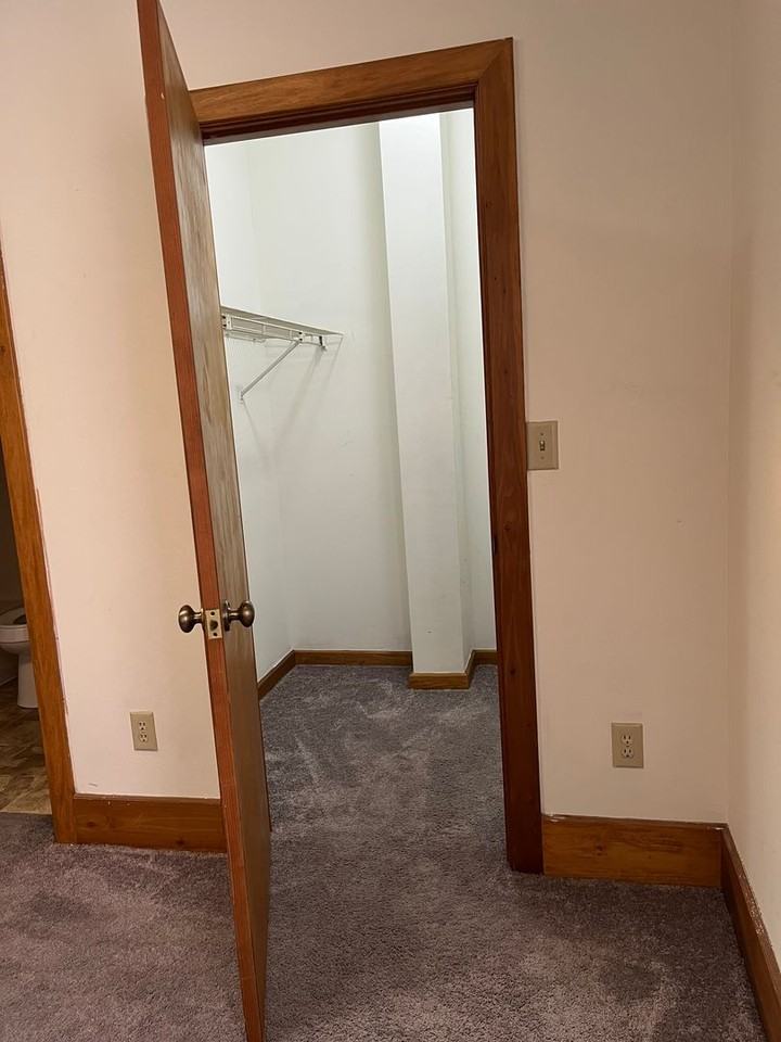 1197 North High Street - Photo 7 of 7