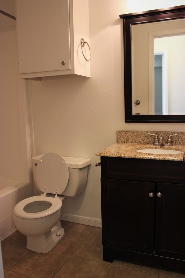 3603A Mahan St - Photo 7 of 9