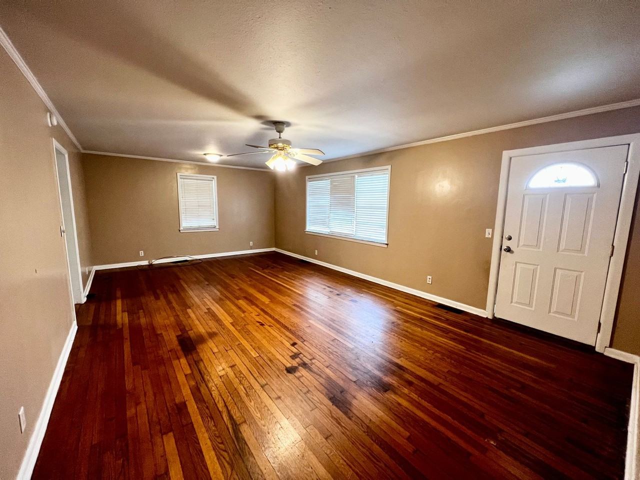 107 Woodland Cir - Photo 5 of 11