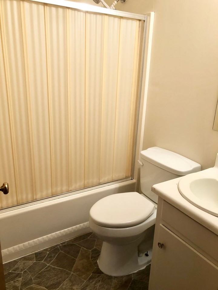 812 Glenwood Rd - Photo 3 of 15