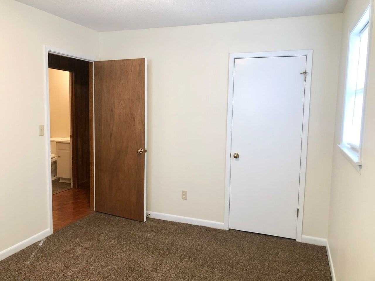 812 Glenwood Rd - Photo 6 of 15