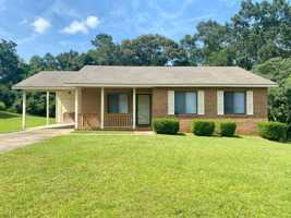 featured image of 102 Thomas Cir