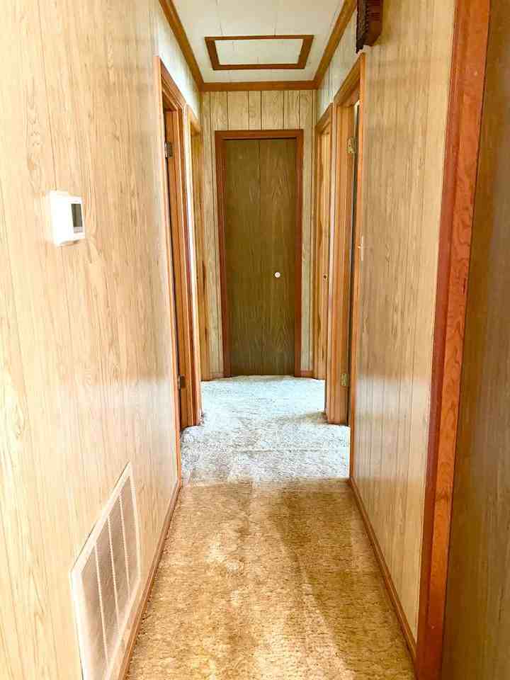 102 Thomas Cir - Photo 3 of 12