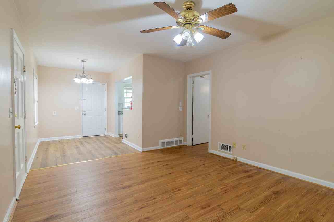 2005 Cherokee Dr - Photo 4 of 12