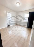 featured image of 467 Collins Dr