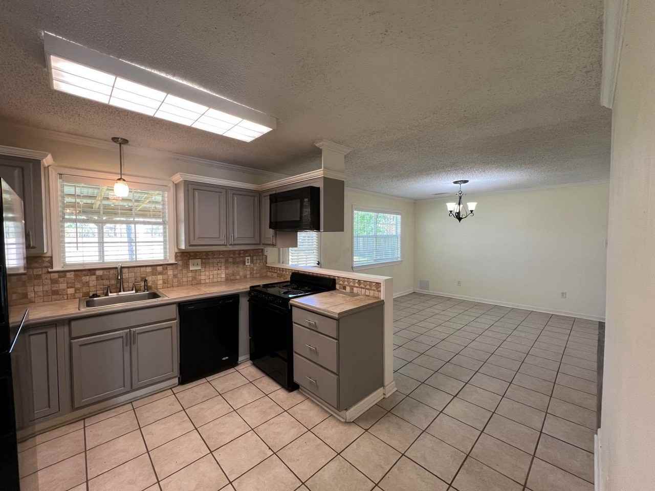 8849 Timber Dr - Photo 4 of 16