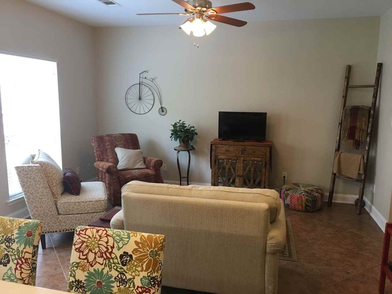 106 Covington Meadow Cir #C - Photo 5 of 14