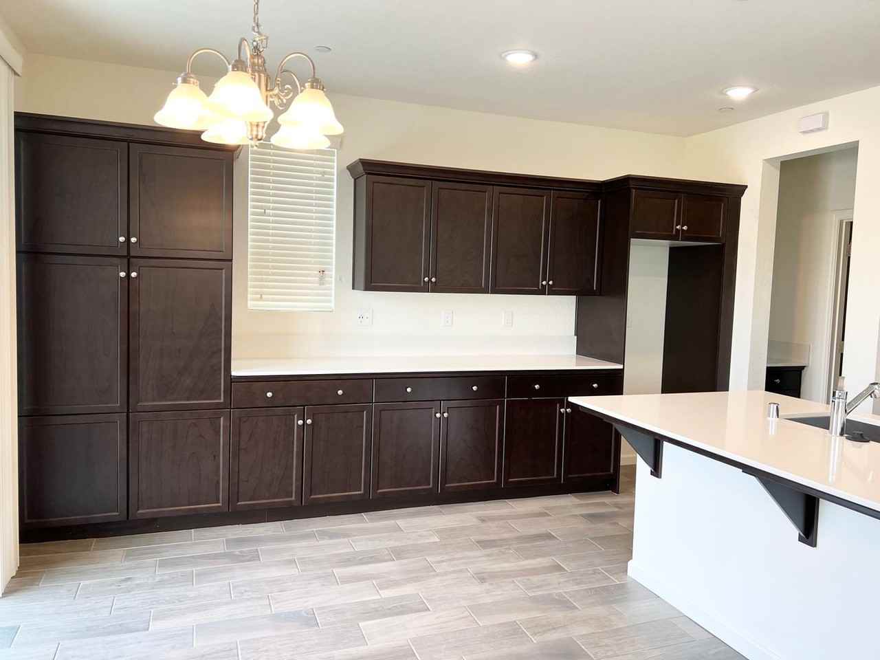 2062 N Perry Ln - Photo 7 of 19