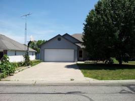 featured image of 1006 Foxridge Dr