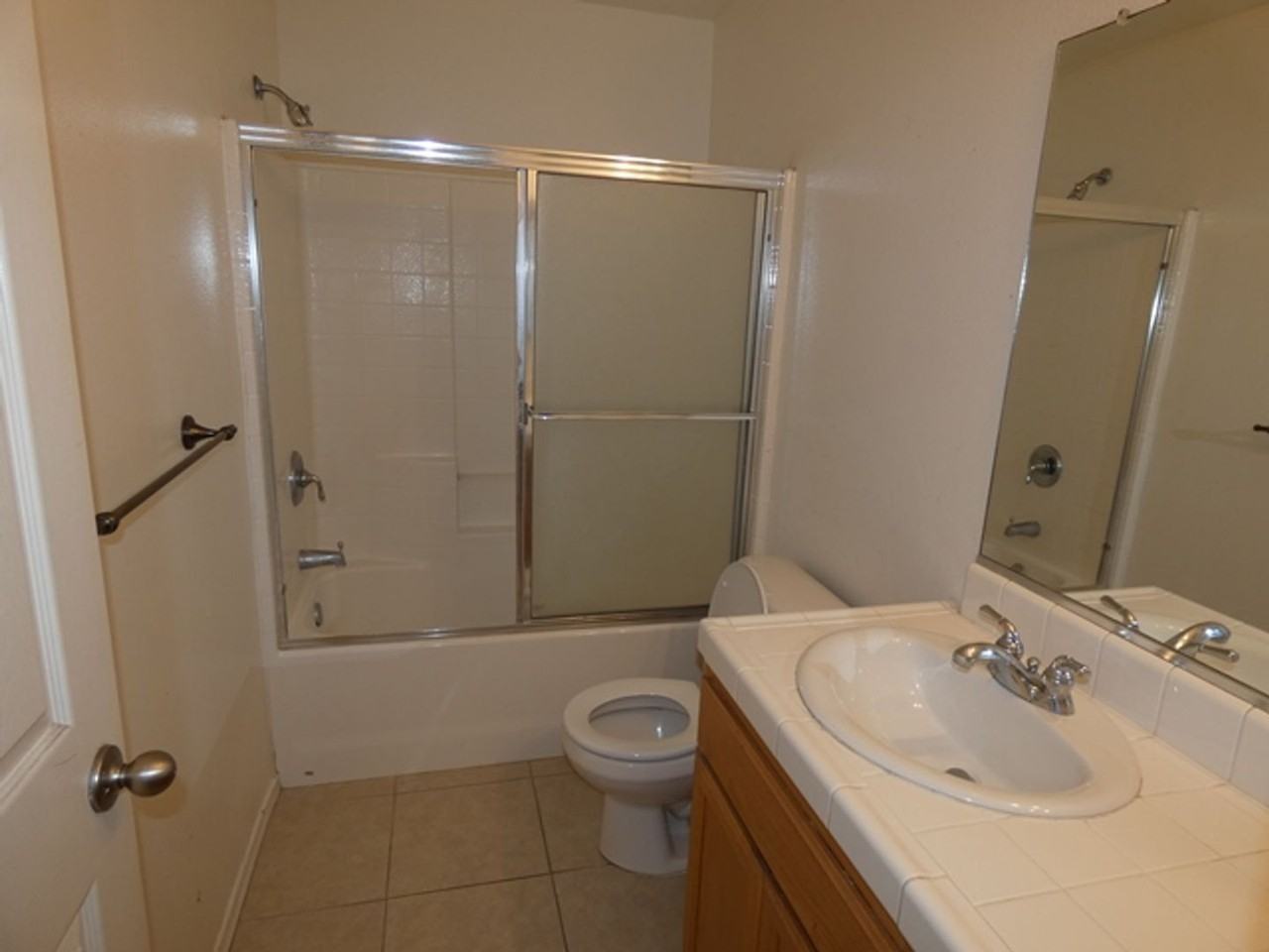 2308 Teelynn Ave - Photo 4 of 6