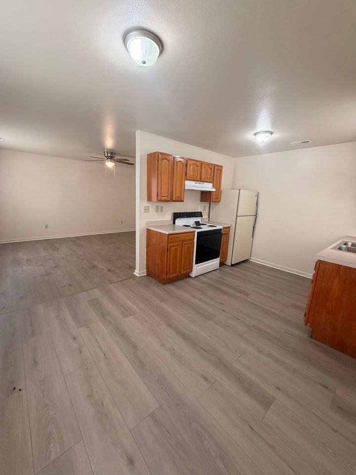 309 Clearwater Way - Photo 3 of 10