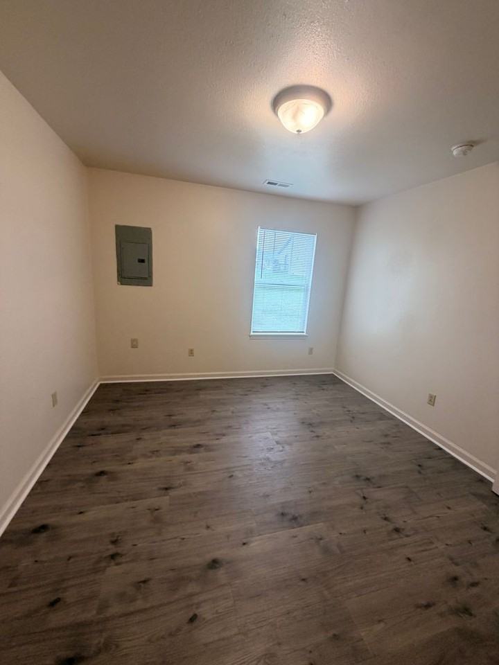 309 Clearwater Way - Photo 7 of 10