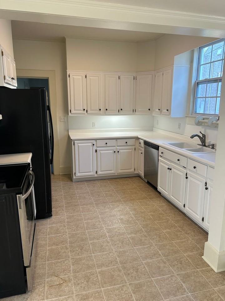 101 W Augusta Pl - Photo 7 of 22