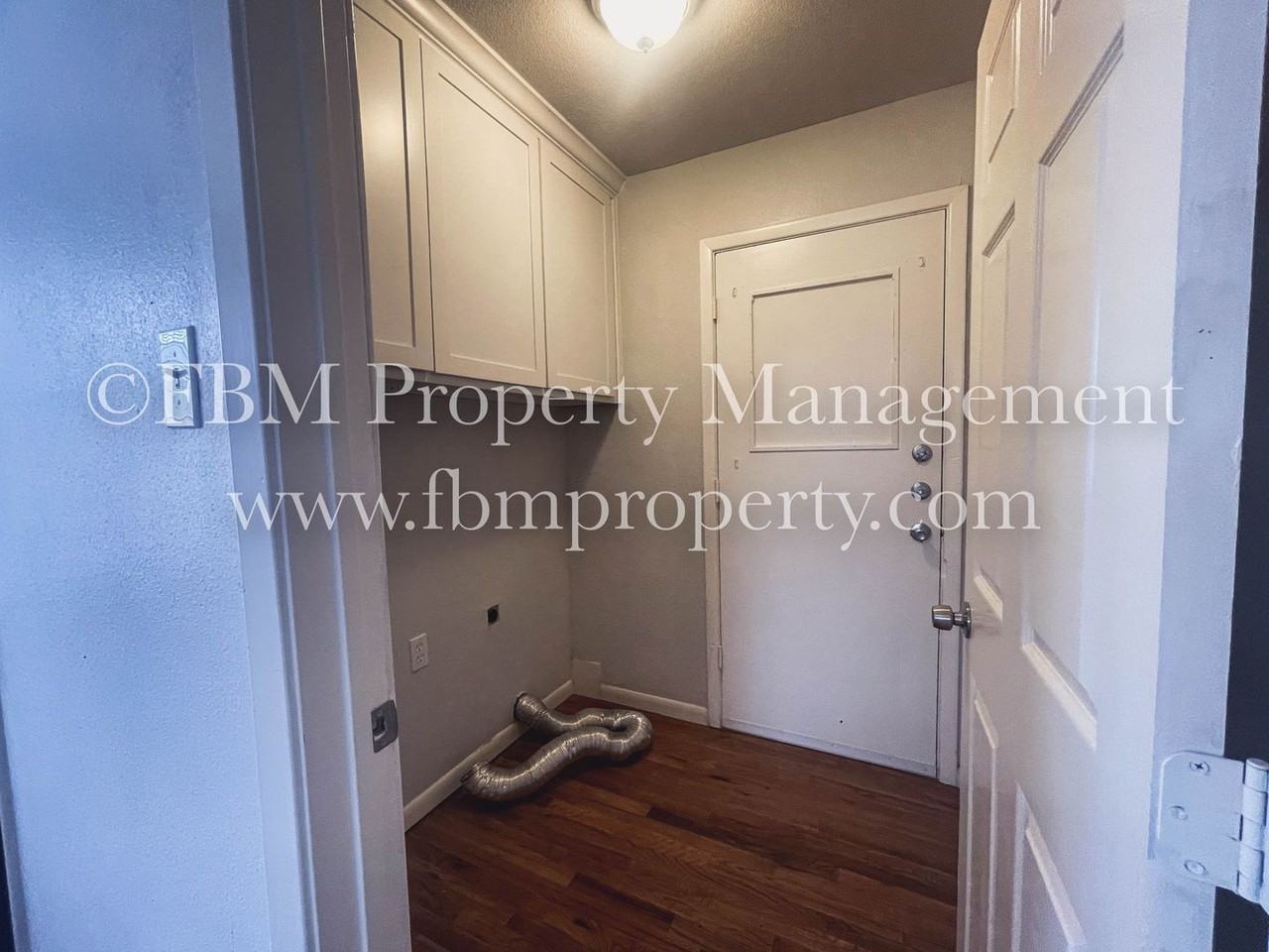 214 Pensacola Ave - Photo 6 of 16