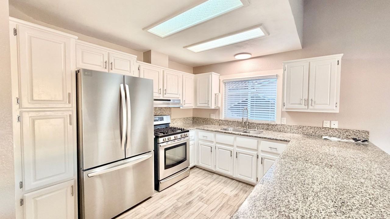 5004 Dulin Rd - Photo 7 of 50