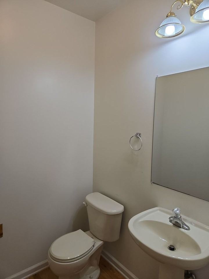 1970 Ashley Dr - Photo 7 of 7