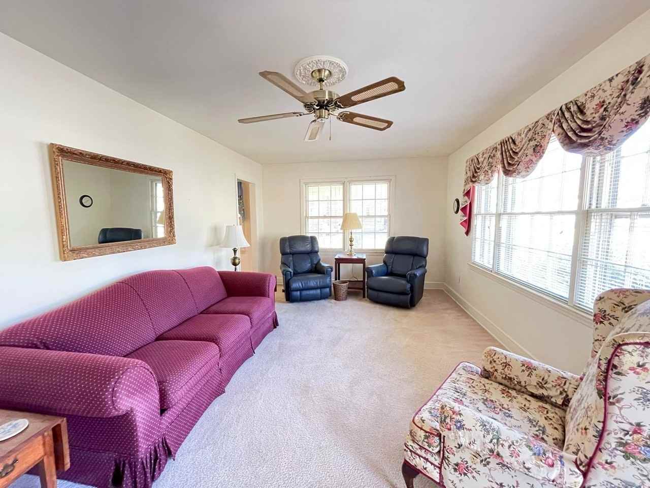 200 N Thomas St - Photo 3 of 18