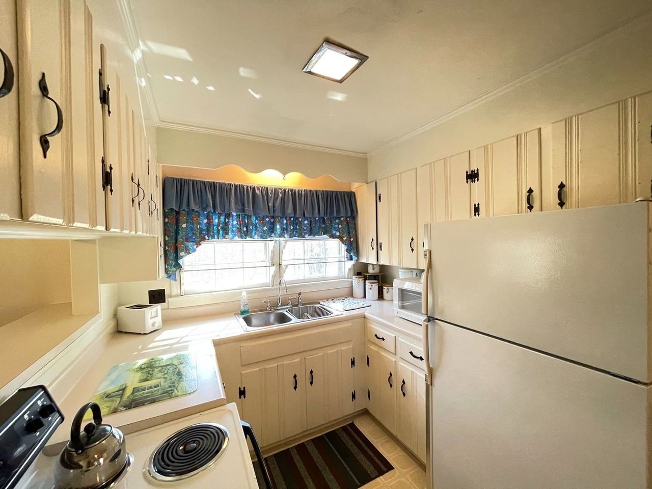 200 N Thomas St - Photo 4 of 18