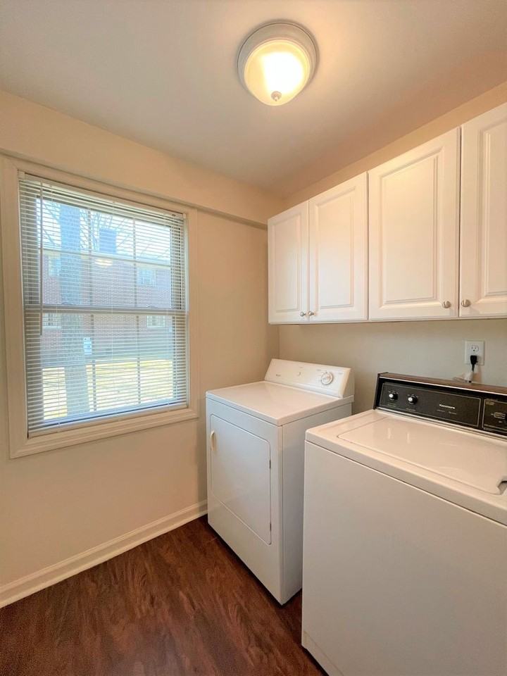 200 N Thomas St - Photo 7 of 18