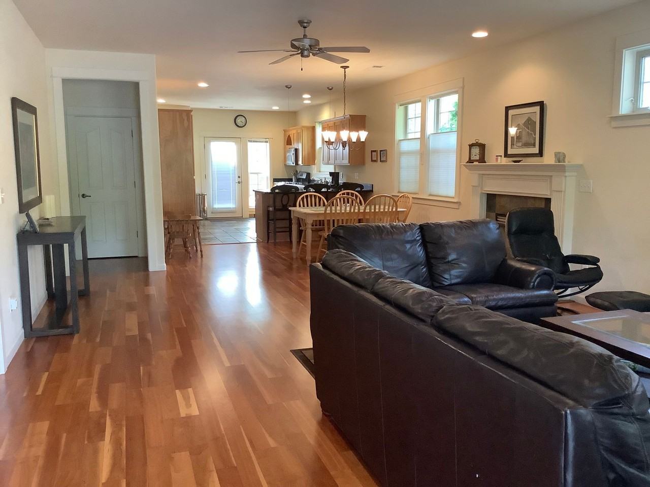 607 N Mountain Ave - Photo 4 of 27