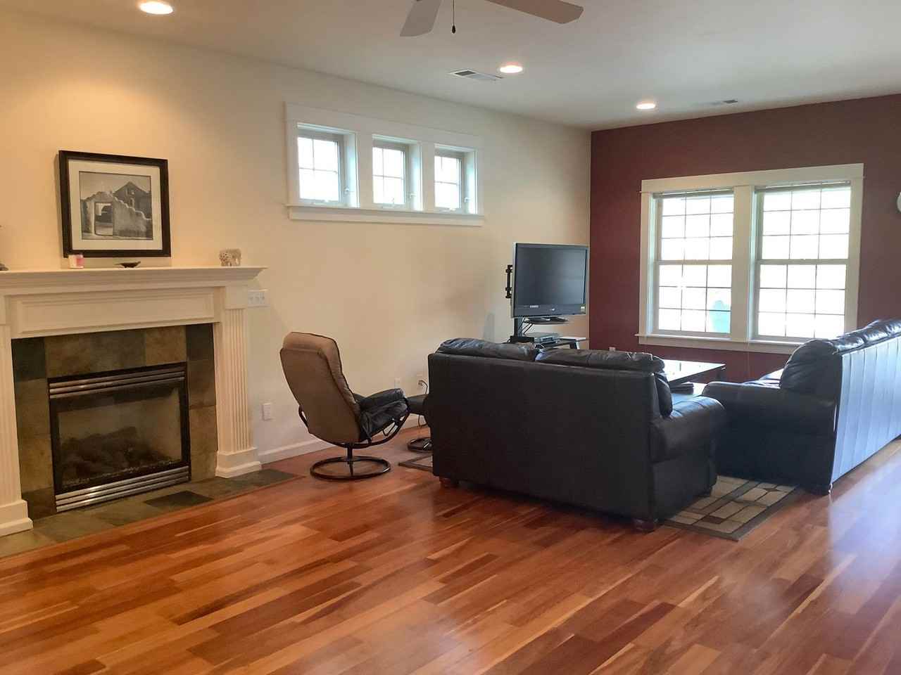 607 N Mountain Ave - Photo 5 of 27