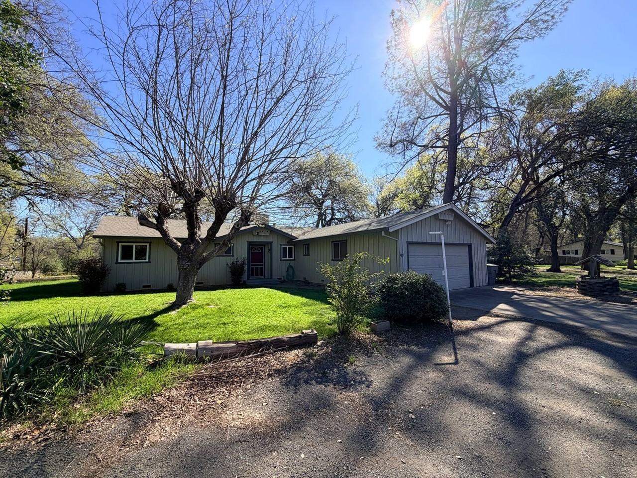 4881 Goodwater Ave - Photo 2 of 29